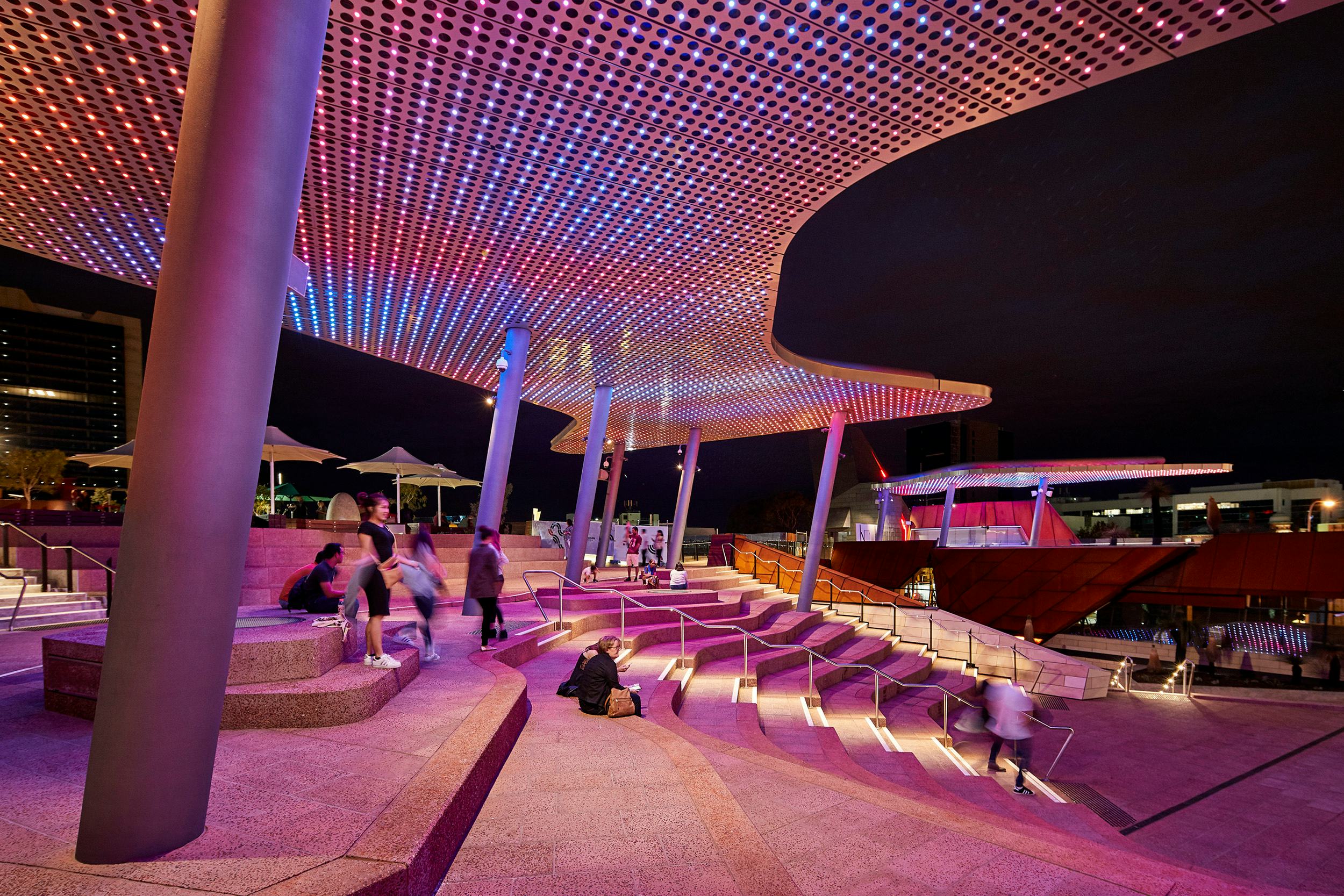 12-YaganSquare-Peter Bennetts